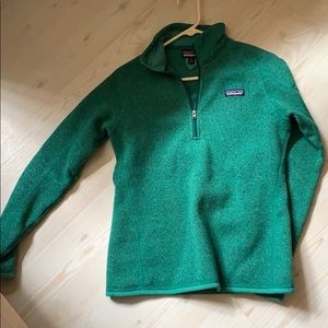 Forest green Patagonia quarter zip